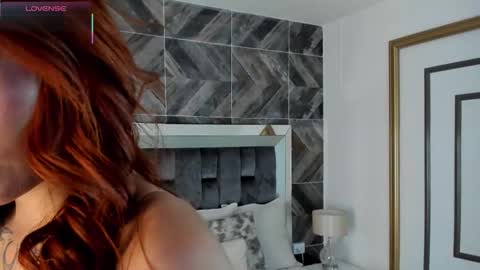 Snapshot of sierrataylor1 chatting on 09.14.25 online show from 09.14.25