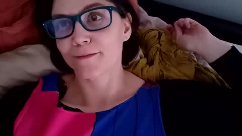 Snapshot of sigbver chatting on 02.25.26 Bush with a class 3 rating online show from 02.25.26