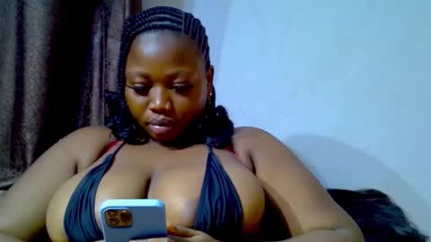Snapshot of silky_blackbarbie chatting on 09.14.25 bibisexy online show from 09.14.25