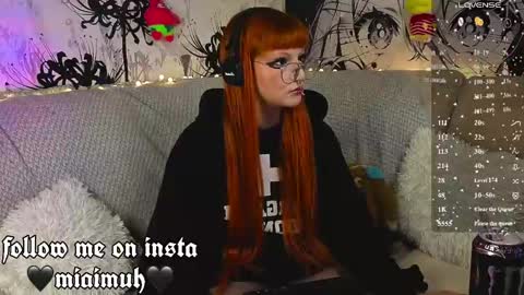 Mia online show from 06.04.26