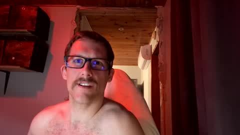 Snapshot of sillydillynewfie chatting on 05.04.26 Silly Dilly Newfie online show from 05.04.26