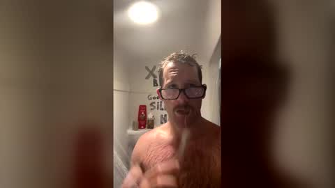 Snapshot of sillydillynewfie chatting on 07.02.26 Silly Dilly Newfie online show from 07.02.26