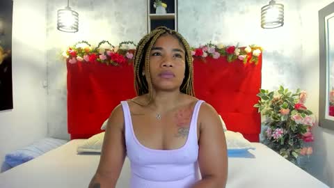 Snapshot of silvannafit chatting on 02.19.26 Silvana Fit online show from 02.19.26