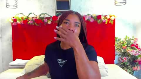 Snapshot of silvannafit chatting on 05.24.26 Silvana Fit online show from 05.24.26