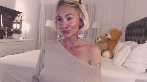 Snapshot of silver_miss chatting on 04.24.26 Silver ok online show from 04.24.26