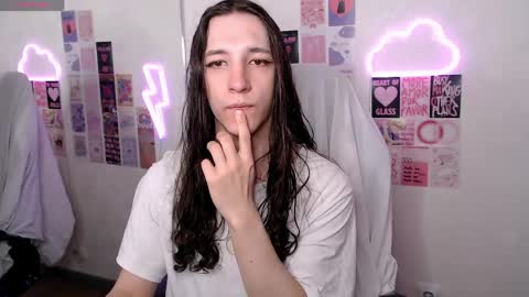 silvermuse online show from 04.03.26