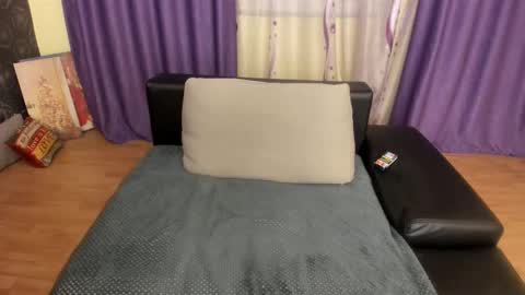 Silvya online show from 10.30.25