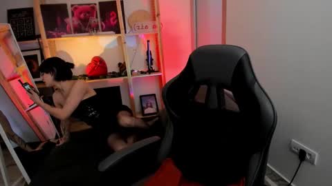 Snapshot of sima_wendy chatting on 02.08.26 Wendy help me get get 69 likes online show from 02.08.26