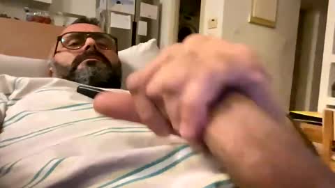 Snapshot of simon_bb chatting on 12.20.25 Si online show from 12.20.25