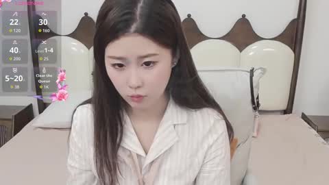 Snapshot of simonastephanie chatting on 11.07.25 simonastephanie online show from 11.07.25