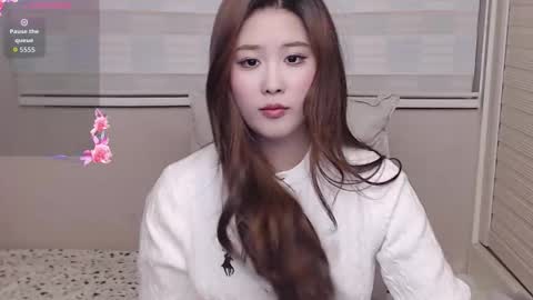 Snapshot of simonastephanie chatting on 11.23.25 simonastephanie online show from 11.23.25