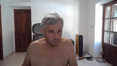 Snapshot of simonthenudist chatting on 09.14.25 Simon online show from 09.14.25