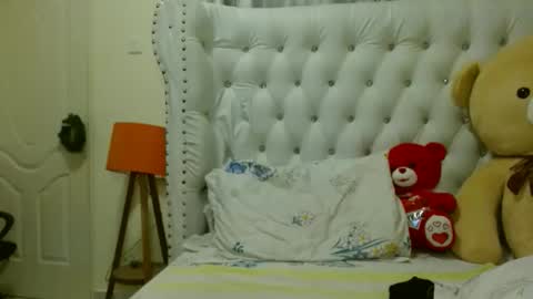 simply_eve1 online show from 03.05.26