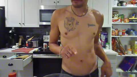 Snapshot of sin_a_maxx chatting on 08.09.26 max online show from 08.09.26