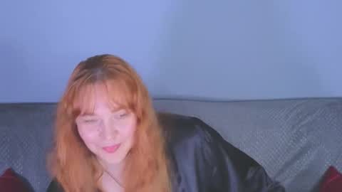 Snapshot of sinful_helena chatting on 05.21.26 sinful_helena online show from 05.21.26