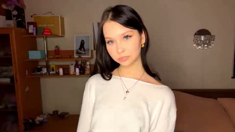 Emma online show from 11.24.25