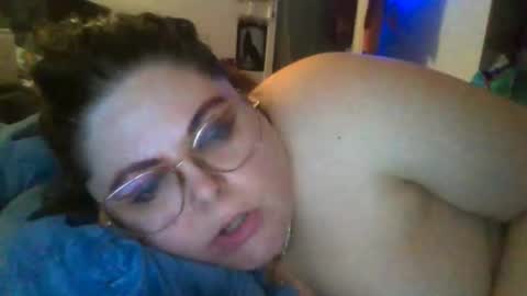 Snapshot of siofra chatting on 01.19.26 Siofra online show from 01.19.26