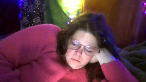 Snapshot of siofra chatting on 02.26.26 Siofra online show from 02.26.26