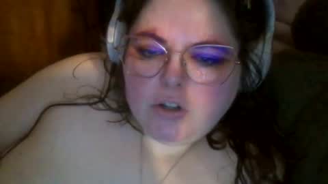 Snapshot of siofra chatting on 02.27.26 Siofra online show from 02.27.26