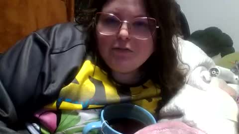 Snapshot of siofra chatting on 03.19.26 Siofra online show from 03.19.26