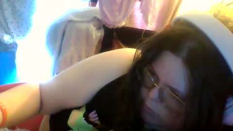 Snapshot of siofra chatting on 03.21.26 Siofra online show from 03.21.26