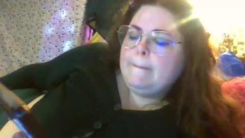 Snapshot of siofra chatting on 04.06.26 Siofra online show from 04.06.26