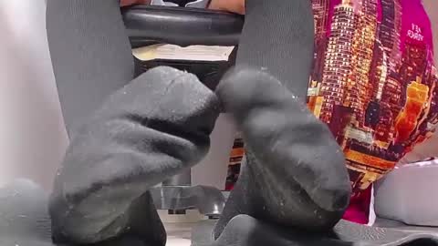 Snapshot of sir_kev66 chatting on 02.11.25 only foot worshipers here online show from 02.11.25