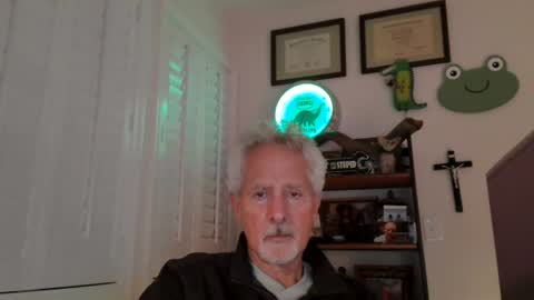 Snapshot of sir_lust_alot chatting on 06.19.26 Don Roberto online show from 06.19.26