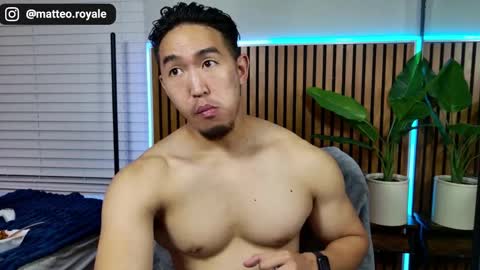 Snapshot of sir_teo chatting on 11.04.25 SIR TEO online show from 11.04.25