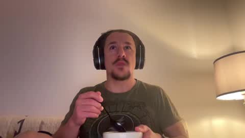 Snapshot of sirbubblesworth chatting on 01.19.25 sirbubblesworth online show from 01.19.25