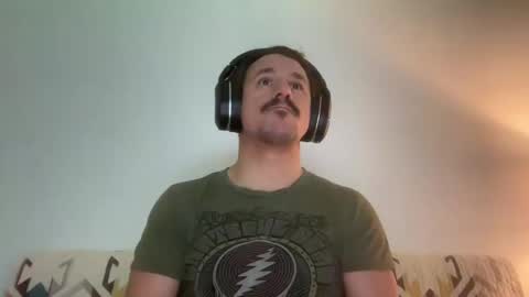 Snapshot of sirbubblesworth chatting on 01.27.25 sirbubblesworth online show from 01.27.25