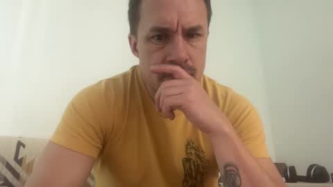 Snapshot of sirbubblesworth chatting on 03.05.25 sirbubblesworth online show from 03.05.25