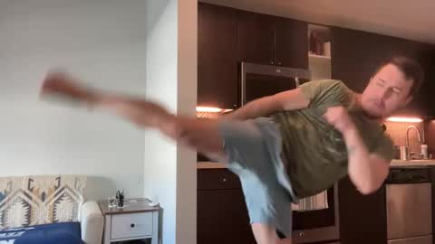 Snapshot of sirbubblesworth chatting on 03.07.25 sirbubblesworth online show from 03.07.25