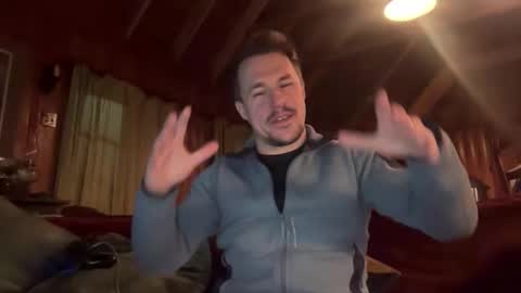 Snapshot of sirbubblesworth chatting on 01.12.26 sirbubblesworth online show from 01.12.26