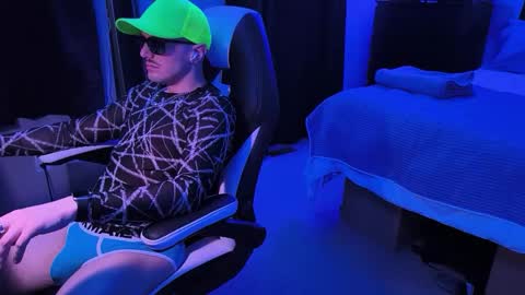 Sir Daddy McQween online show from 02.09.26