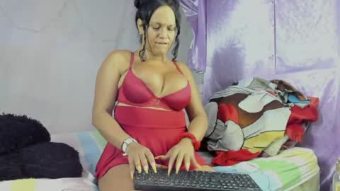 Snapshot of sirena_dirtysexxx chatting on 05.11.26 Sirena Fuentes online show from 05.11.26