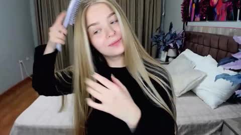 SirenaBloom online show from 01.15.26