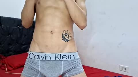 Snapshot of sirryant chatting on 03.08.25 SIR RYANT online show from 03.08.25