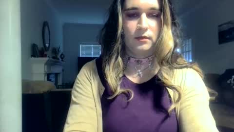 Snapshot of sissychrissy91 chatting on 11.16.25 sissychrissy91 online show from 11.16.25
