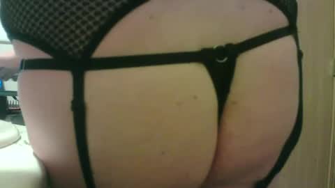 Snapshot of sissycrissy4545 chatting on 05.19.26 sissycrissy4545 online show from 05.19.26