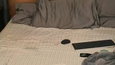 Snapshot of sissydensib chatting on 02.18.26 Sissy Submissive online show from 02.18.26