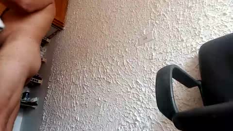 Snapshot of sissydoll_ chatting on 01.08.25 TOMY online show from 01.08.25