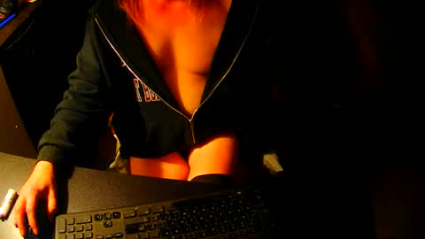 red online show from 10.17.25