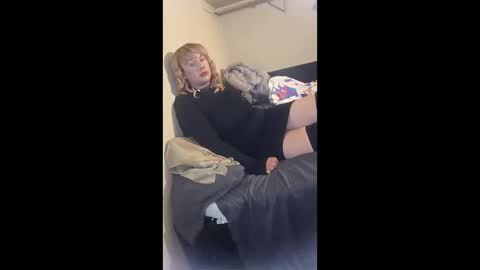 Snapshot of sissywhiteb chatting on 04.26.26 sissywhiteb online show from 04.26.26