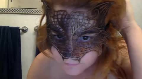 Snapshot of sisterstarla chatting on 10.26.25 Goddess Starla online show from 10.26.25