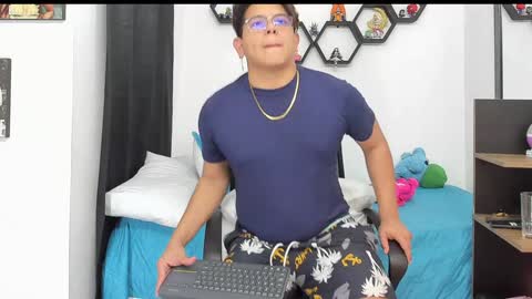 Siul Thompson online show from 01.17.25