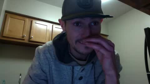 Snapshot of sk8ter_v2 chatting on 12.03.24 Christopher online show from 12.03.24