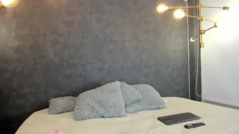 SKAILYN ANGELS online show from 12.02.25