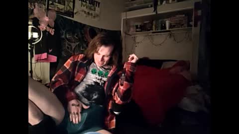 Snapshot of skankhuntrix chatting on 02.21.26 SkankHUNTRx online show from 02.21.26