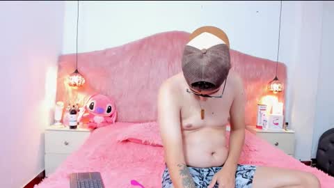 skarletruiz online show from 11.17.25